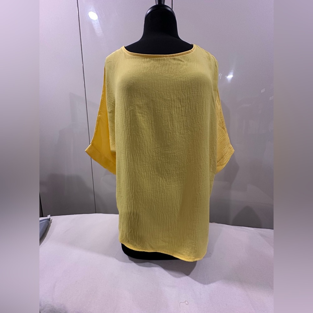 Melitea Yellow Mid Length Sleeve Spread Collar Hi Low Hem One Size, new w/o tag